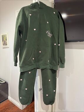 Mayfair women Forest Green Heart Print Hoodie size s/m